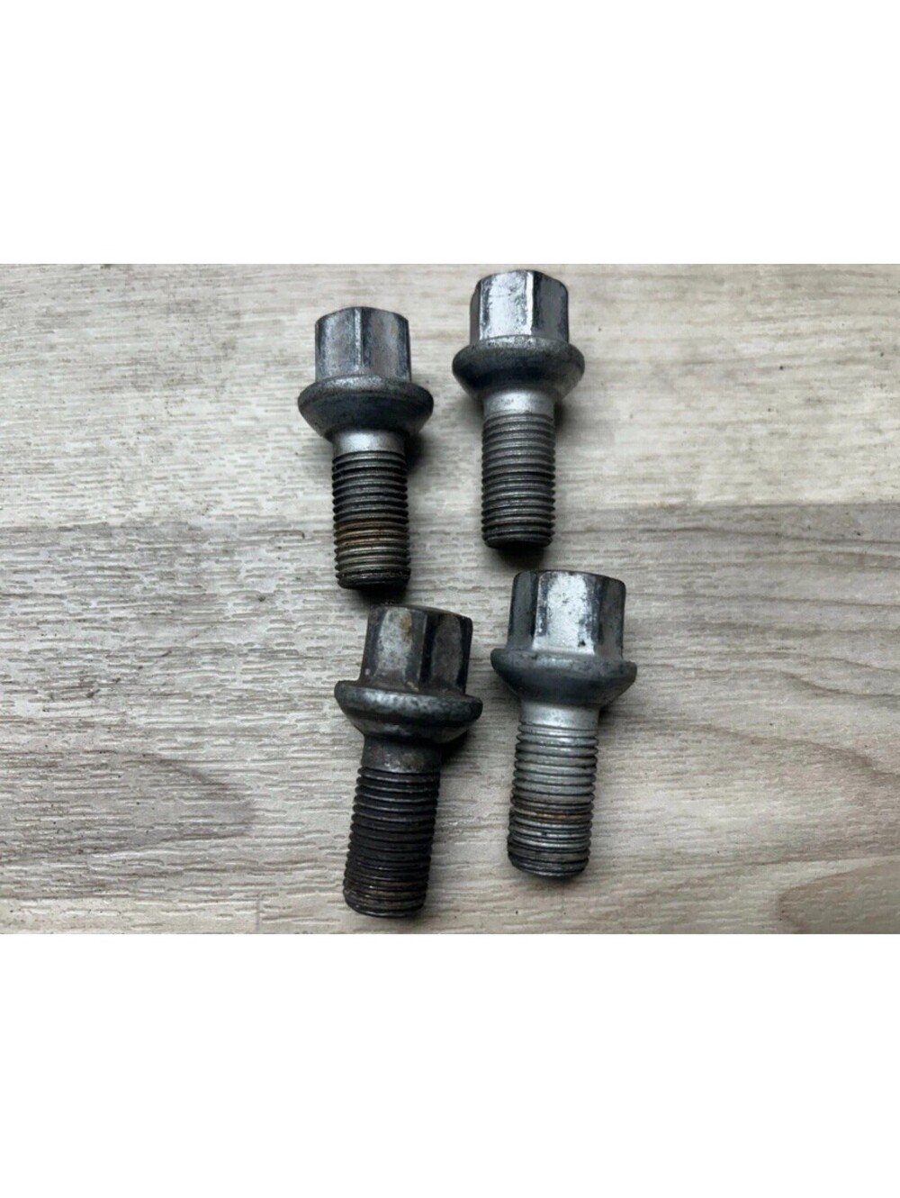 🟢4X MERCEDES-BENZ E350 C350 GLA CLA OEM WHEEL RIM LUG NUT BOLT STUD